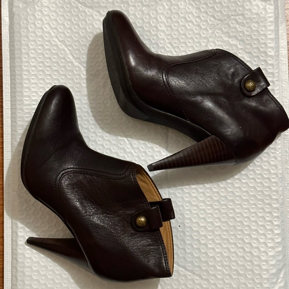 Coach Ankle Booties Women Brown Leather Point Toe Shoes - Picture 2 of 10